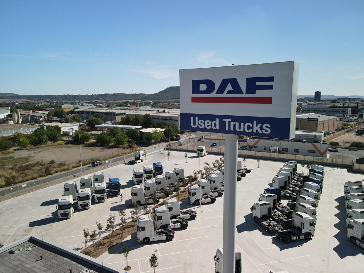 DAF-Used-Truck-Centre-opens-in-Madrid
